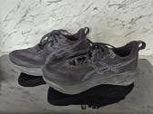 Asics Novablast 5. Dydis 39,5. Juoda & Opalo - nuotraukos Nr. 3