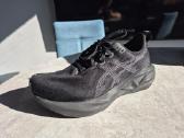 Asics Novablast 5. Dydis 39,5. Juoda & Opalo - nuotraukos Nr. 8