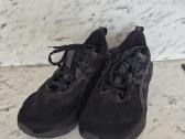 Asics Novablast 5. Dydis 39,5. Juoda & Opalo - nuotraukos Nr. 2