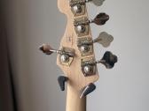 Squier Affinity Jazz Bass V5 stygų bosinė gitar - nuotraukos Nr. 2