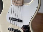 Squier Affinity Jazz Bass V5 stygų bosinė gitar - nuotraukos Nr. 4