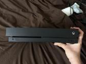Xbox One X 1tb + 5 žaidimai + pultelis + laidai - nuotraukos Nr. 4