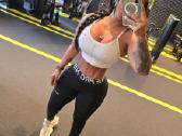 Sexy Latina with tattoos - nuotraukos Nr. 5