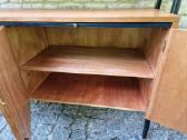 Vintažinė mid century knygų lentyna su darbo vieta - nuotraukos Nr. 6
