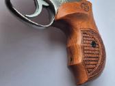 Revolverio Smith & Wesson medinė rankena - nuotraukos Nr. 4