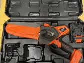 Akumuliatorinis šakų genėtuvas Daewoo Dacs 821li - nuotraukos Nr. 2