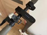 Baltas paspirtukas Xiaomi M365 - nuotraukos Nr. 2
