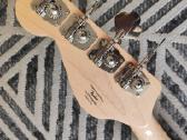 Squier Paranormal Rascal Bosine gitara - nuotraukos Nr. 7