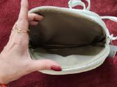 Balta trijų skyrių crossbody rankinė per petį - nuotraukos Nr. 6
