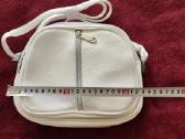 Balta trijų skyrių crossbody rankinė per petį - nuotraukos Nr. 10