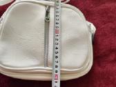 Balta trijų skyrių crossbody rankinė per petį - nuotraukos Nr. 11