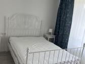 Balta Ikea lova - nuotraukos Nr. 3