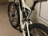 Specialized pilnos amortizacijos kalnų dviratis - nuotraukos Nr. 2