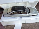 Kyosho Audi A8 L W12 1:18 - nuotraukos Nr. 5