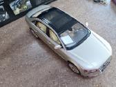 Kyosho Audi A8 L W12 1:18 - nuotraukos Nr. 21