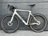 Canyon Ultimate CF 7 Di2 Aero - nuotraukos Nr. 2