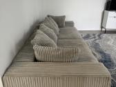 Svetainės pilka minkšta sofa - nuotraukos Nr. 6