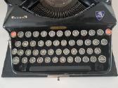 Antikvarine Triumph spausdinimo masinele 1939 - nuotraukos Nr. 17