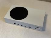 Xbox Series S 512gb 2 Kontroleriai, 2 Baterijos - nuotraukos Nr. 9