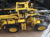 Lego Technics 42030 Wheel Loader - nuotraukos Nr. 2