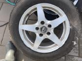 Parduodu Toyota Prius plius ratlankius - nuotraukos Nr. 4