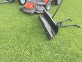 Husqvarna R 216t Awd su priekaba ir sniego peiliu - nuotraukos Nr. 2