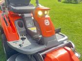 Husqvarna R 216t Awd su priekaba ir sniego peiliu - nuotraukos Nr. 6