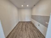 240 m² Biuras + 2 000 m² Saugoma Aikštelė - nuotraukos Nr. 9