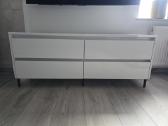 Baltos blizgios spintelės su stalčiais - nuotraukos Nr. 2