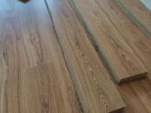 Laminuotos medienos plaušų grindys Naudotos 24m² - nuotraukos Nr. 2