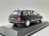 Audi A4 Avant B5 1995 juoda 1:43 Minichamps - nuotraukos Nr. 4