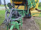Purkštuvas John Deere 840i - nuotraukos Nr. 3