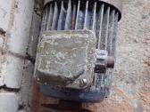 Trifazis elektros variklis 1,5 kw 1400 aps - nuotraukos Nr. 2