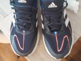 Kedai adidas - nuotraukos Nr. 4