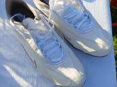 Mot kedai ,Nike" - nuotraukos Nr. 3