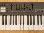 Novation Launchkey 61 Mk3 su klavišų stovu - nuotraukos Nr. 3