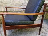 Vintažinis mid century palisandro masyvo fotelis - nuotraukos Nr. 34