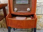 Vintažinė mid century tikmedžio radija su patefonu - nuotraukos Nr. 6