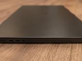 MacBook Pro 16" M5 Max, 2tb, 36gb RAM, Garantija - nuotraukos Nr. 2