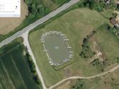 8,51 ha sklypas su tvenkiniu ir namo pamatais - nuotraukos Nr. 2