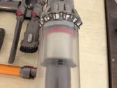 Dyson V10 belaidis dulkių siurblys + priedai - nuotraukos Nr. 3