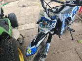 Vaikiškas motocrosinis krosinis ir šalmas - nuotraukos Nr. 2