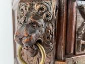 Ąžuolinė, XIX a. pr. drožinėta komoda - nuotraukos Nr. 11