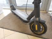 Segway Ninebot Max G30 – 35 Km/h Iki 65 Km - nuotraukos Nr. 3
