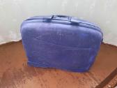 Labai didelis violetinis plastikinis lagaminas - nuotraukos Nr. 2