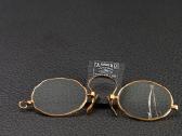 „pince-nez“ stiliaus akiniai - nuotraukos Nr. 3