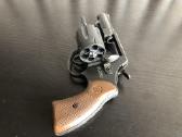 Dujinis pistoletas Walther Ppk ir revolveris - nuotraukos Nr. 3
