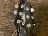 Juoda elektrinė gitara su Floyd Rose tremolo - nuotraukos Nr. 2