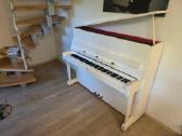 Nuostabus baltas Petrof pianinas - nuotraukos Nr. 4