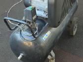 Oro kompresorius Nuair 200l - nuotraukos Nr. 2